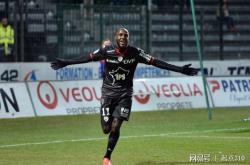 开云下载-第戎队主场战平对手，保持不败战绩