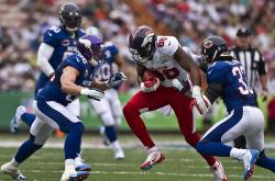 开云体育官方网站-西决生死战之夜，字母哥成为全场焦点