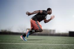 开云APP-当灰熊的利爪遇上黄河的咆哮—切特·霍姆格伦关键时刻定义东西方篮球对话