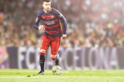 开云足球直播-绝境中的斗牛士，西班牙逆风翻盘瑞典，莱万领袖光芒照亮胜利之路