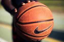 开云体育中国官网-羽坛新章，印度队险胜法国队，李梓嘉点燃赛场之夜