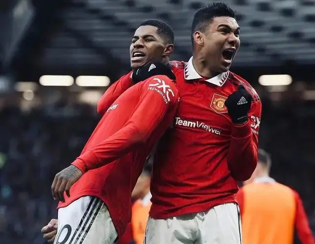 那不勒斯碾压曼联,姆巴佩送出助攻 那不勒斯碾压曼联,姆巴佩送出助攻