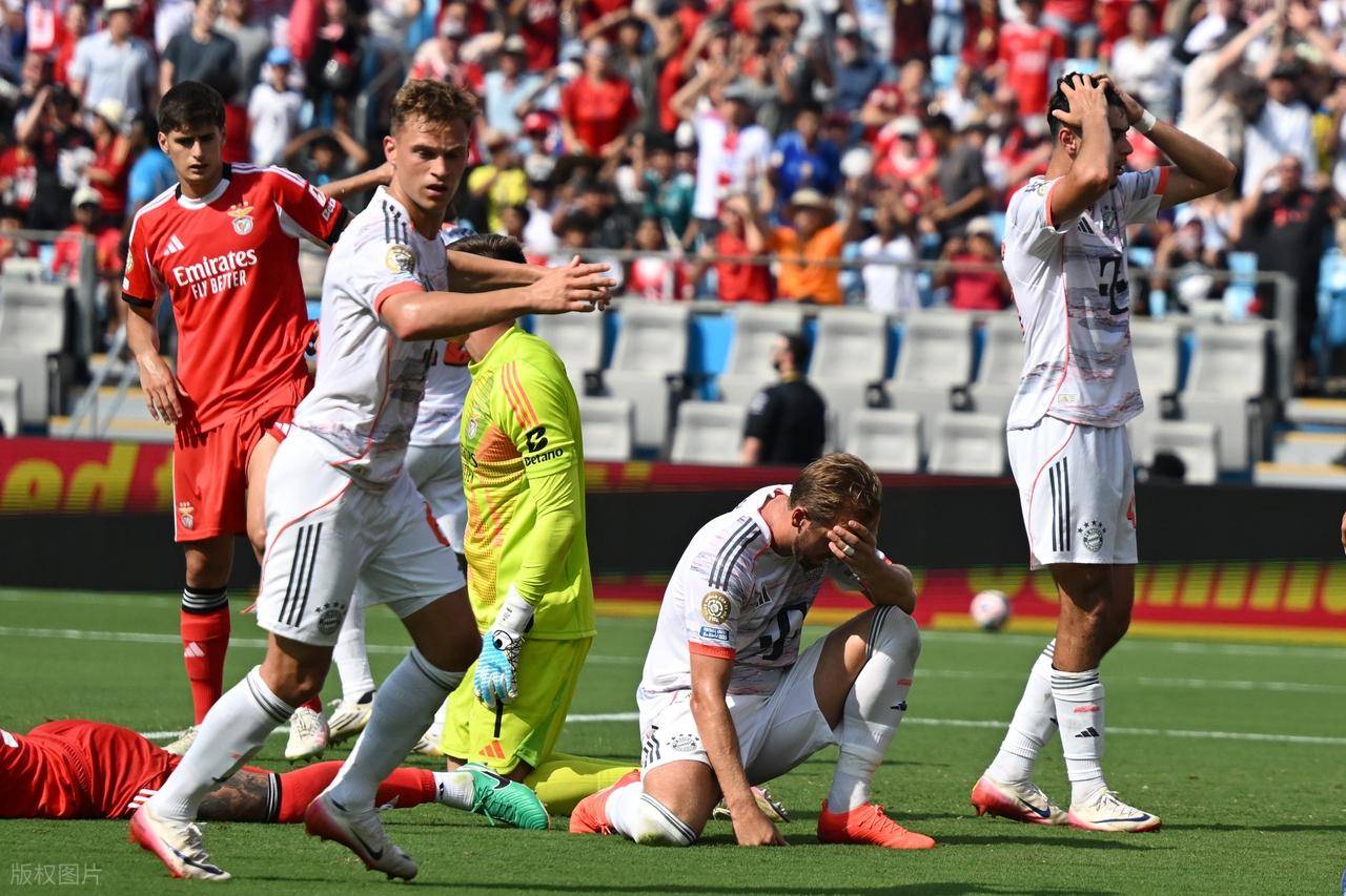 狂虐对手!拜仁轻松进军八强 狂虐对手!拜仁轻松进军八强