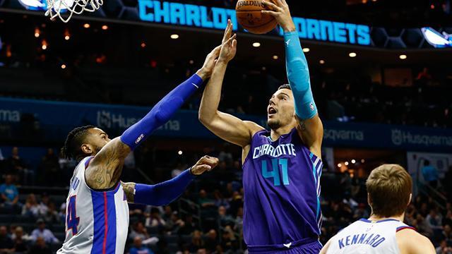 包含黄蜂主场失利,教练组展开反思的词条 包含黄蜂主场失利,教练组展开反思的词条