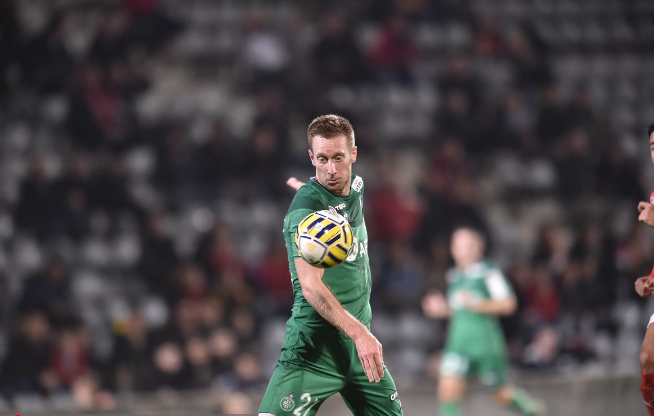 包含圣埃蒂安客场击败南特,豪取胜利的词条 包含圣埃蒂安客场击败南特,豪取胜利的词条