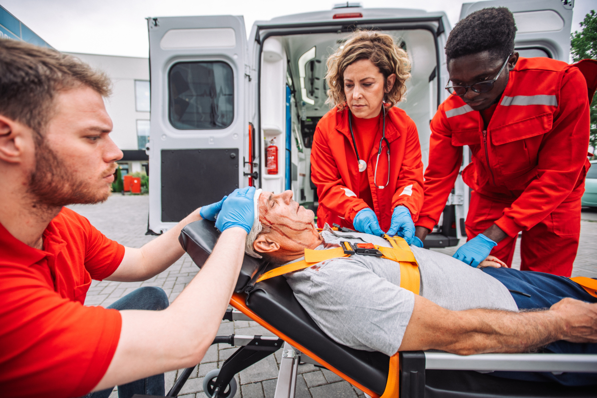 包含西班牙球员小安东尼奥在比赛中受伤,被送往医院治疗的词条 包含西班牙球员小安东尼奥在比赛中受伤,被送往医院治疗的词条