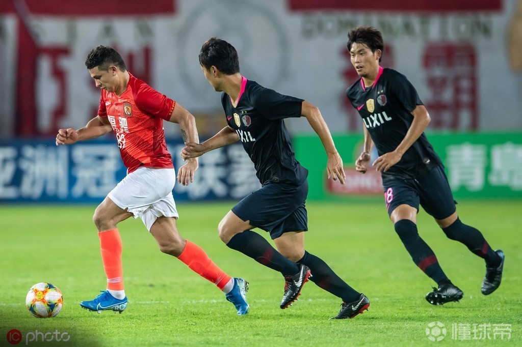 乌克兰队以出色表现晋级下一轮的简单介绍