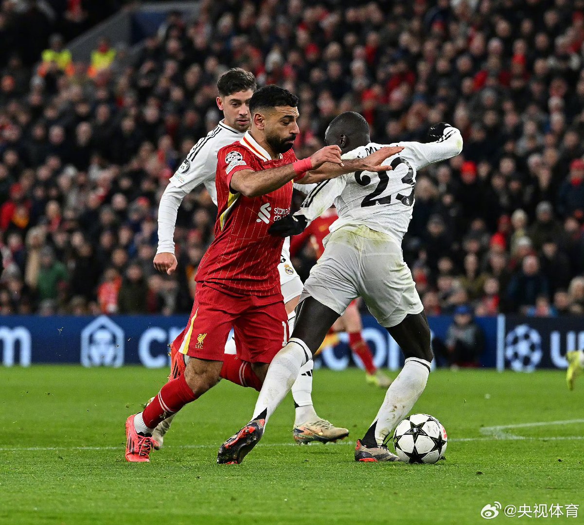 利物浦战胜尤文图斯,锁定八强位置 利物浦战胜尤文图斯,锁定八强位置