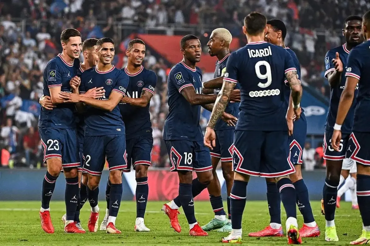 利物浦淘汰巴黎，挺进欧冠四强