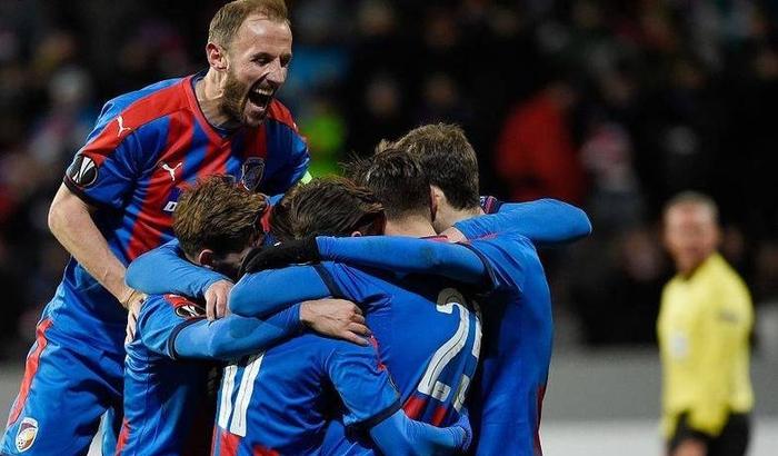 关于佛罗伦萨主场失利队内战绩略显不足的信息