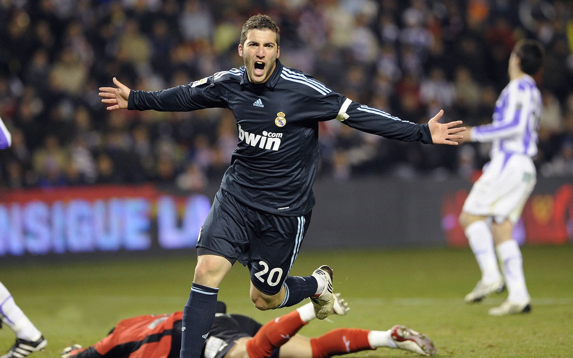 绝境中的钢铁意志，霍勒迪导演辽宁惊天逆转，骑士神话一夜倾覆