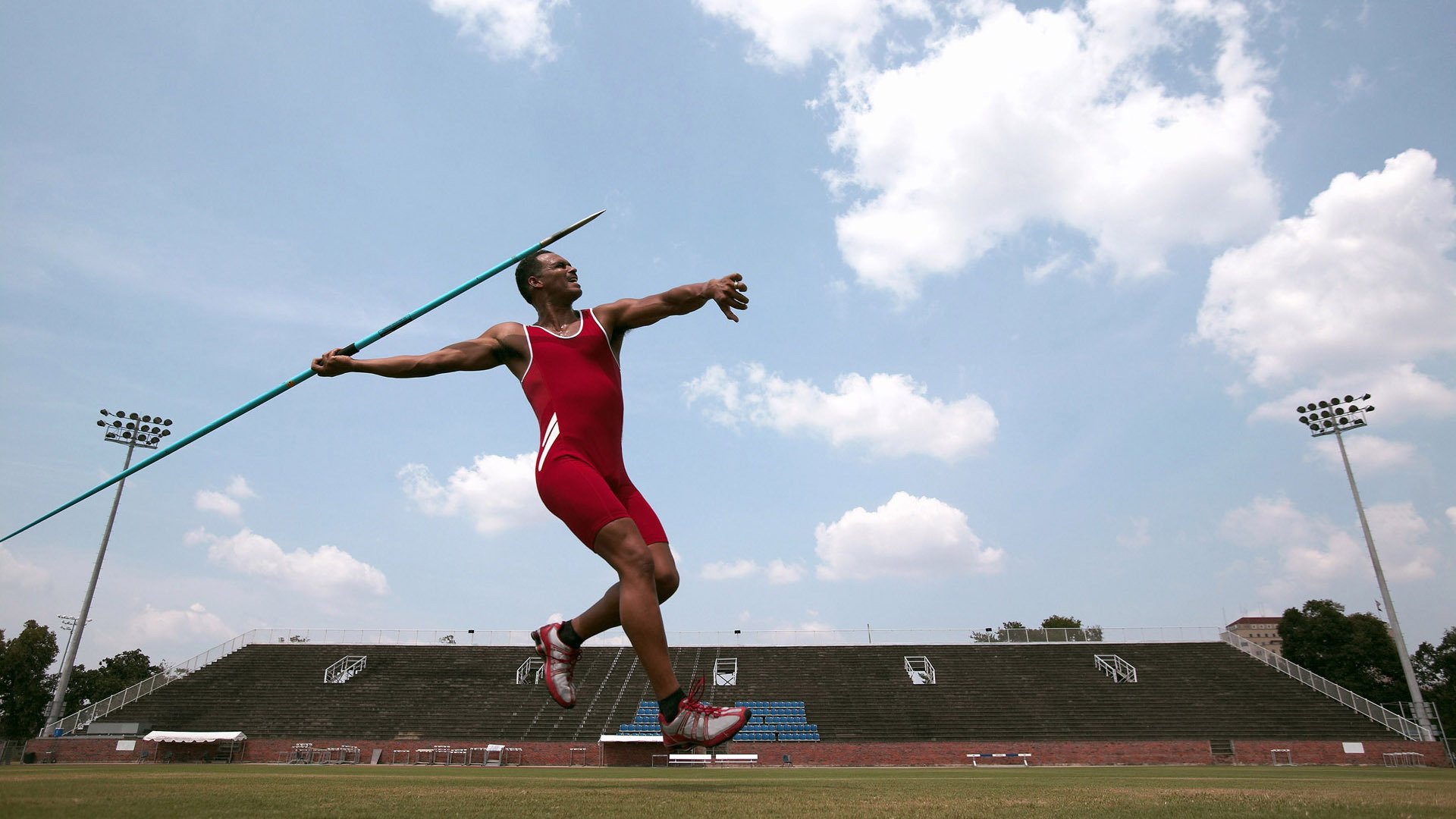 逆袭的火焰,威廉姆斯绝地翻盘,勒克莱尔点燃赛场