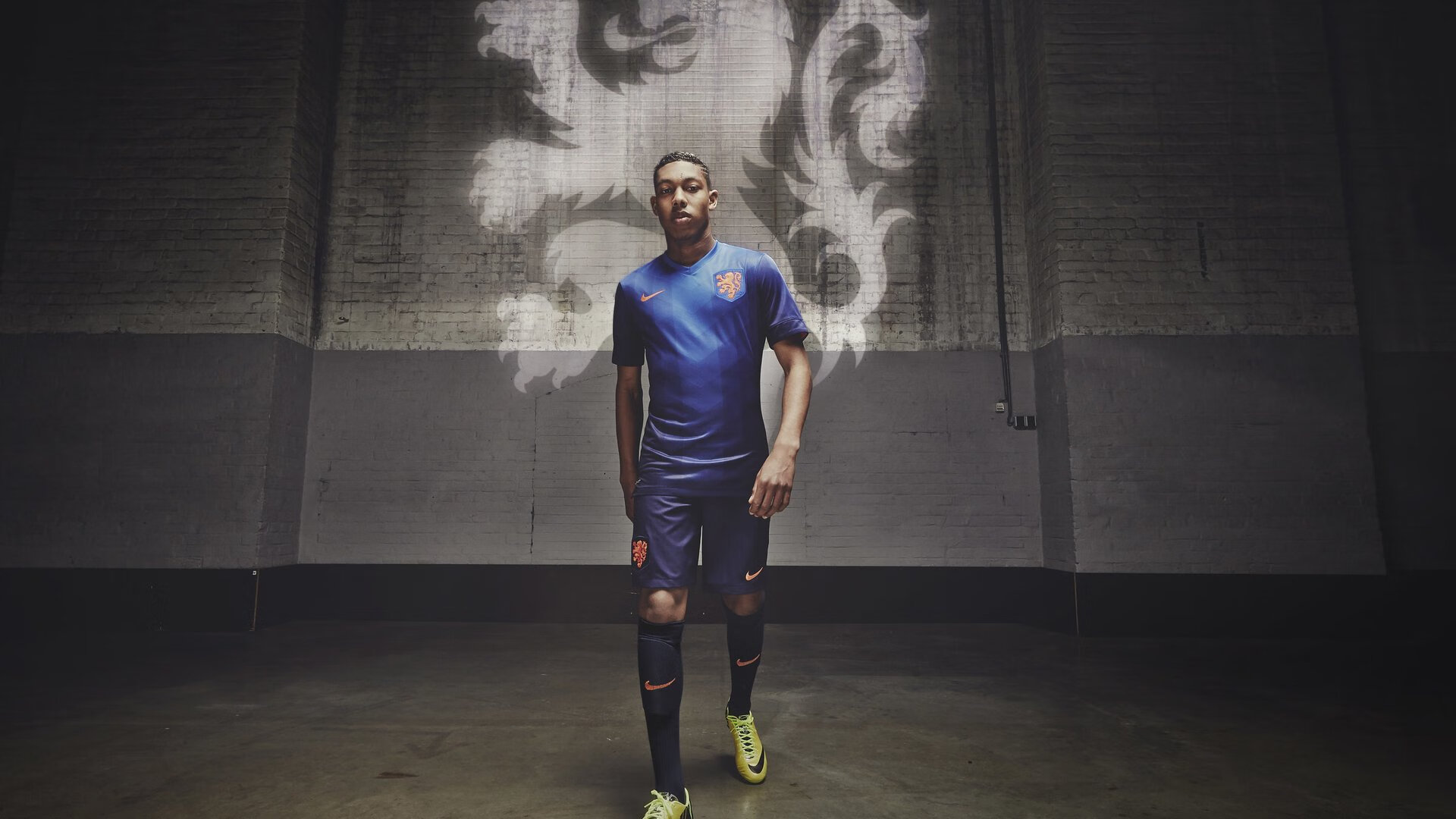 极速与救赎，当F1争冠之夜遇见詹姆斯的传奇转身