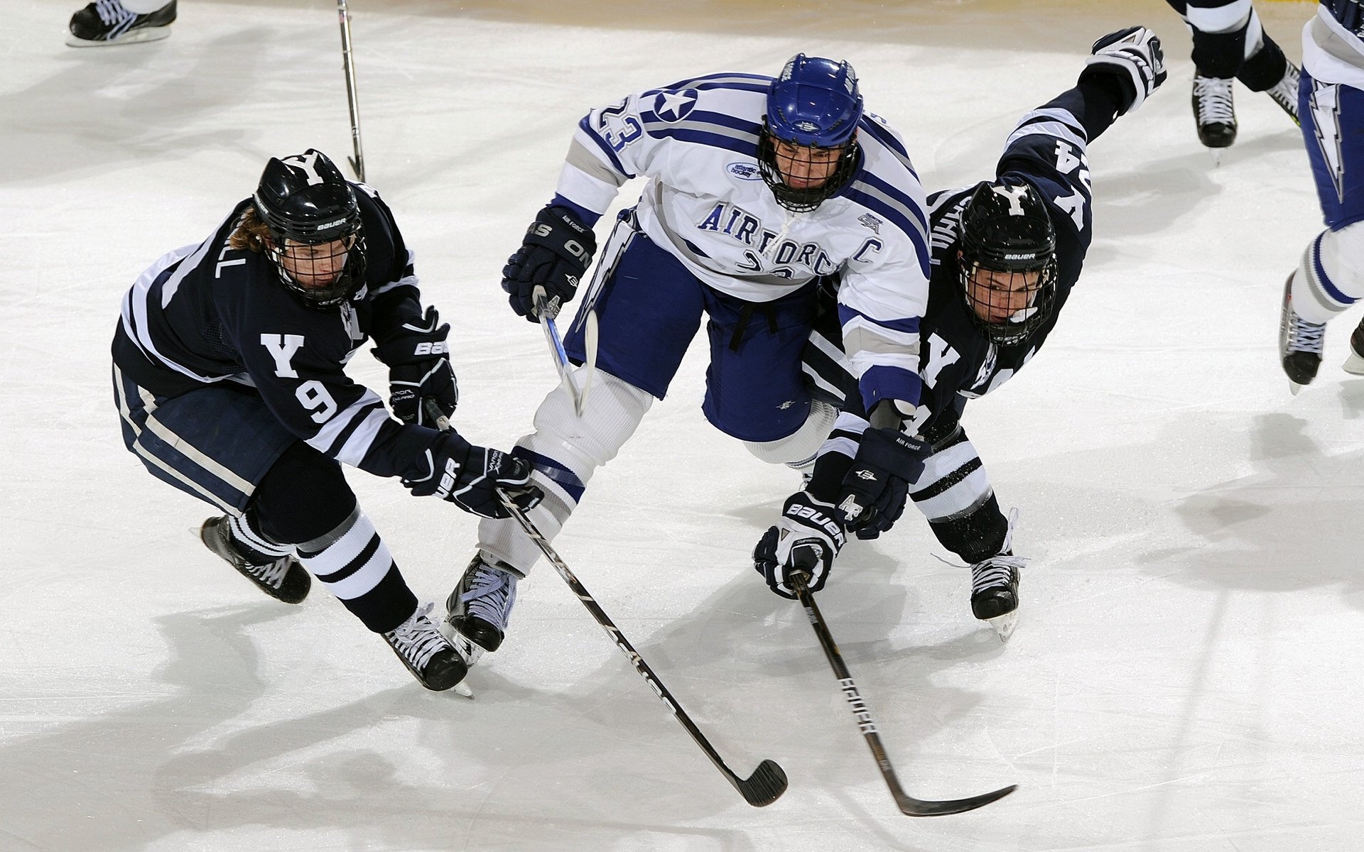 拉什福德一锤定音，挪威客场力克皇家社会