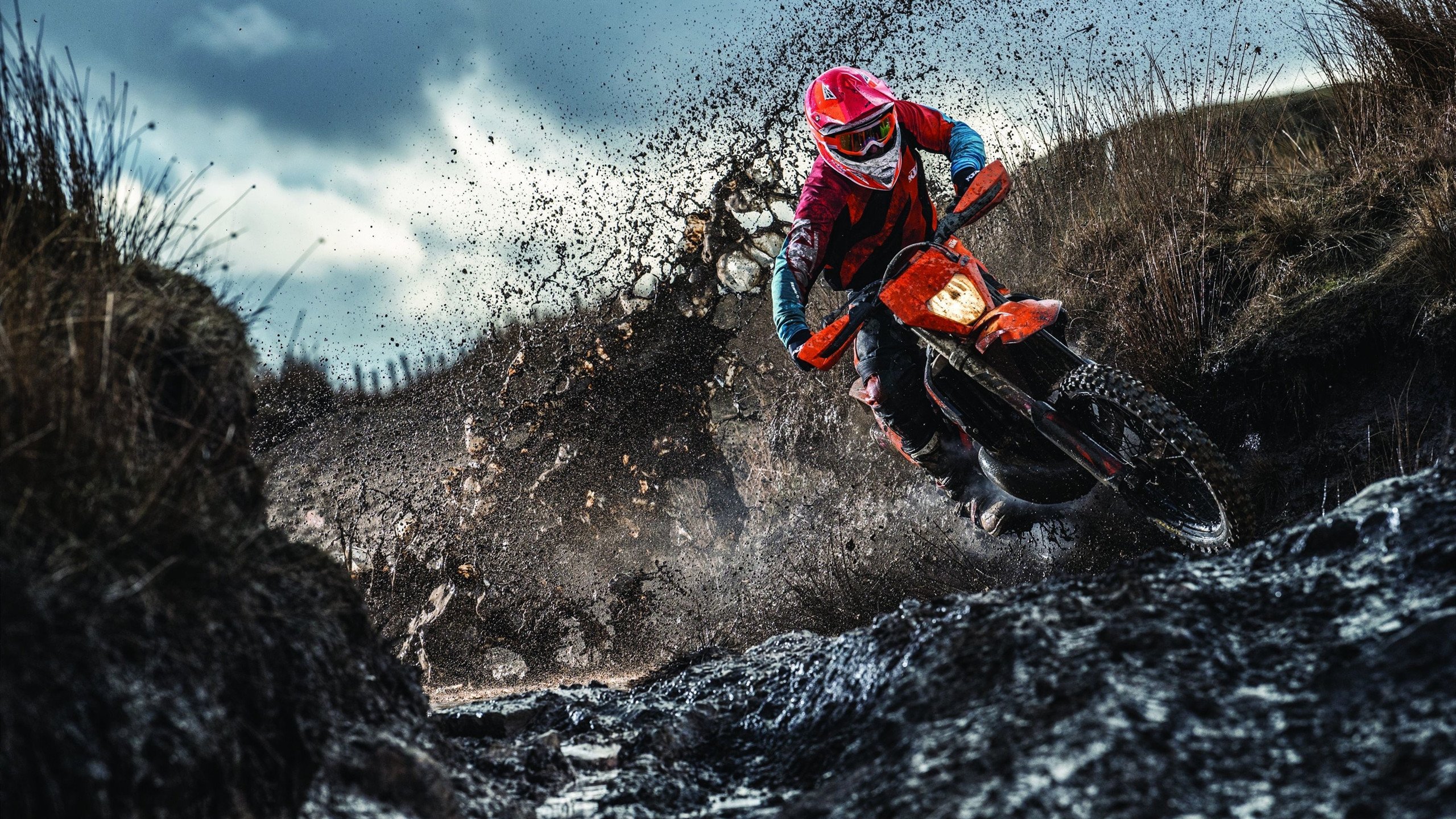 李刚仁一剑封喉，里昂决胜局力克加拿大书写亚洲足球新篇